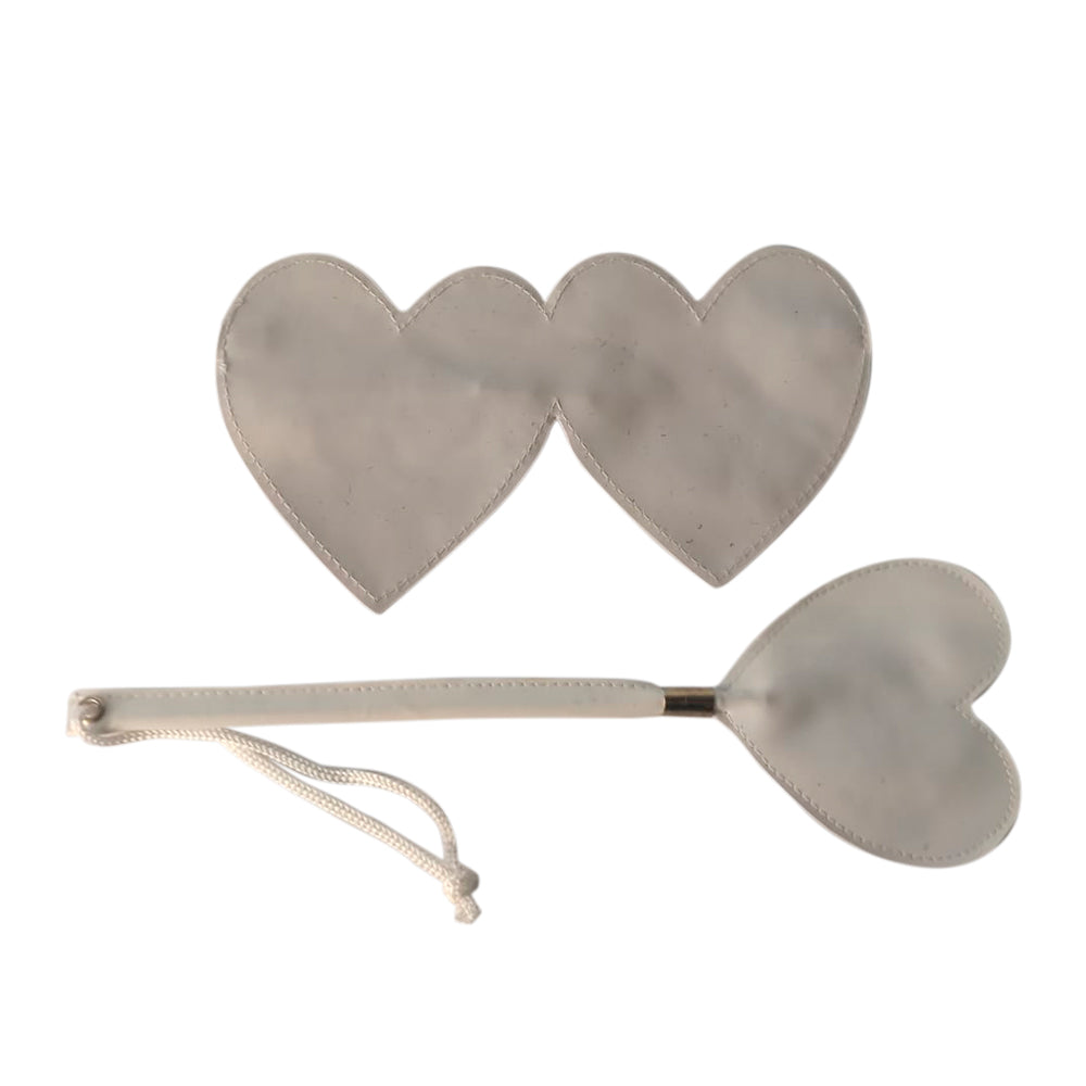 KIT CORAÇÃO MÁSCARA TIAZINHA E CHIBATA CORAÇÃO BRANCO